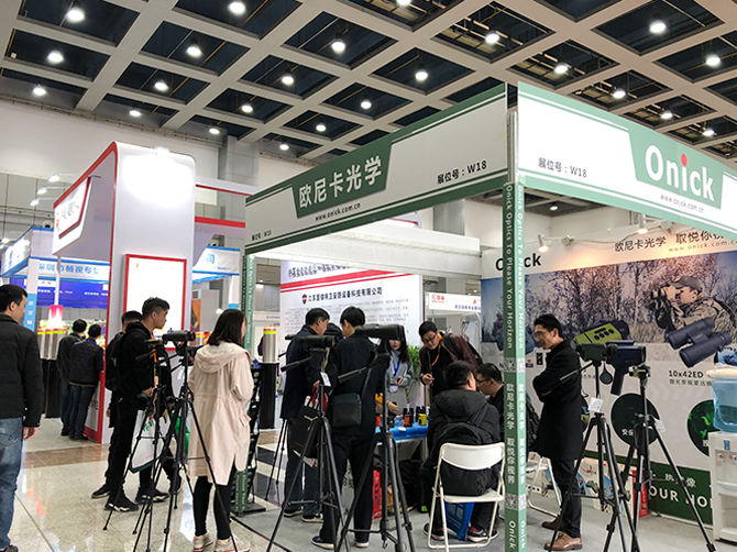 C:\Users\Administrator\Desktop\资源库文件-2019.03.19\武汉安博会现场人气爆棚~.jpg